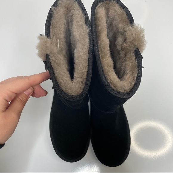 UGG Koolaburra Victoria Black Bow Accent Sheepskin Suede Furry Winter Boots 7 - Picture 6 of 13